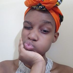 Meet your Posher, Nadia